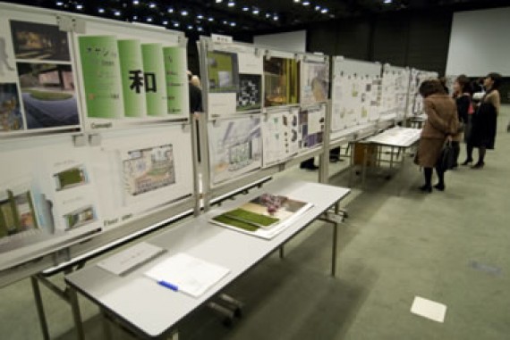 ボード作品の展示