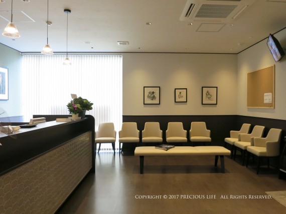 受付、待合室／M医院